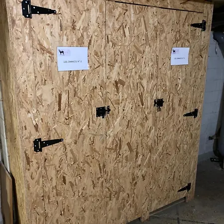 Les Chamois Du Sancy * לה מן-דור